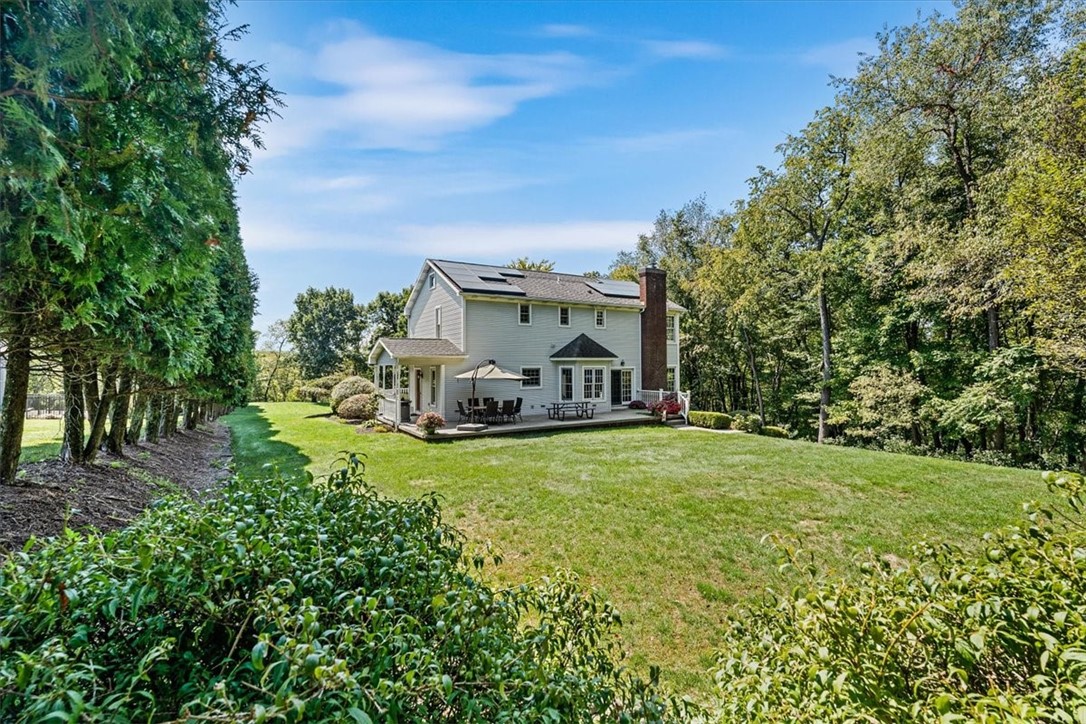 136 Heathercroft Dr