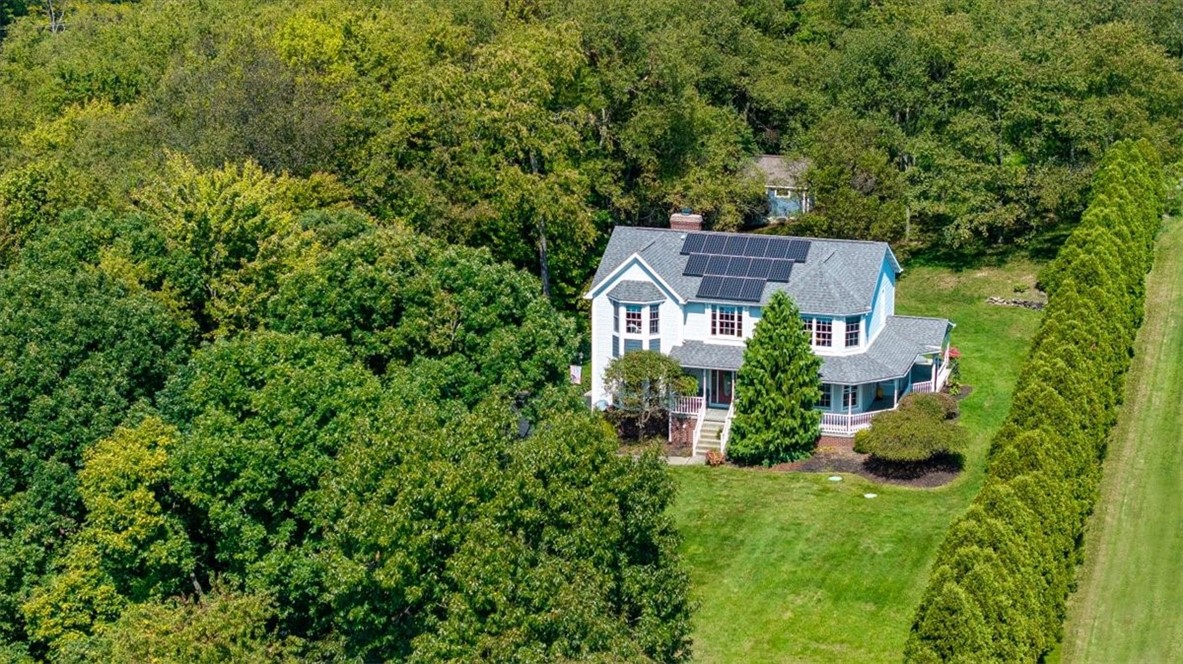 136 Heathercroft Dr