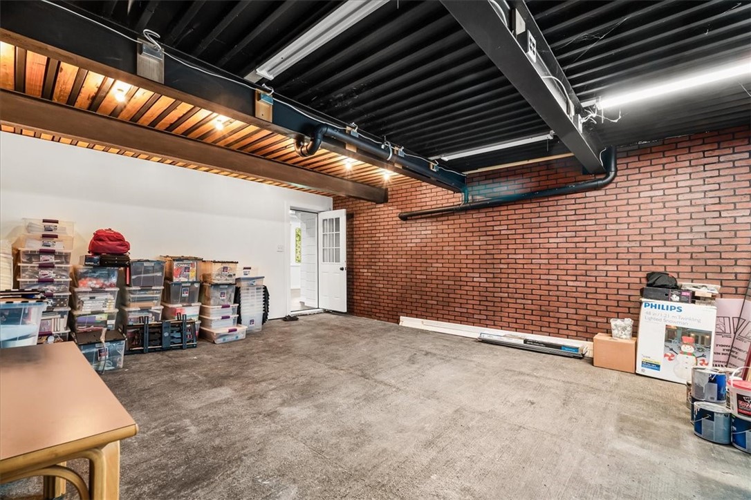 327 Providence Dr