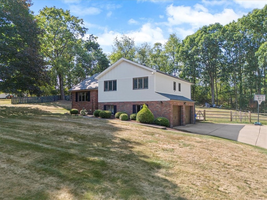 4015 Watters Ln