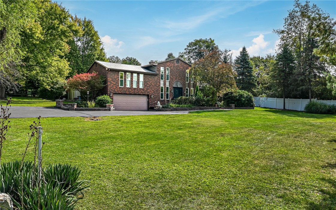 2984 Marie Dr