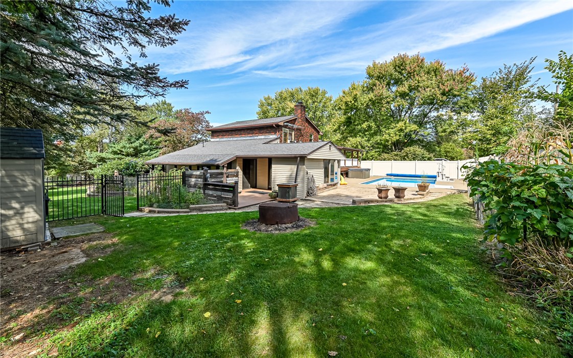 2984 Marie Dr