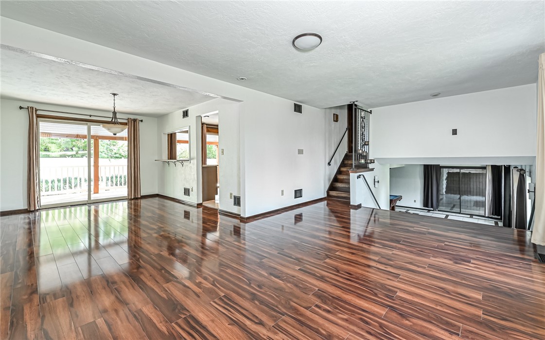 2984 Marie Dr
