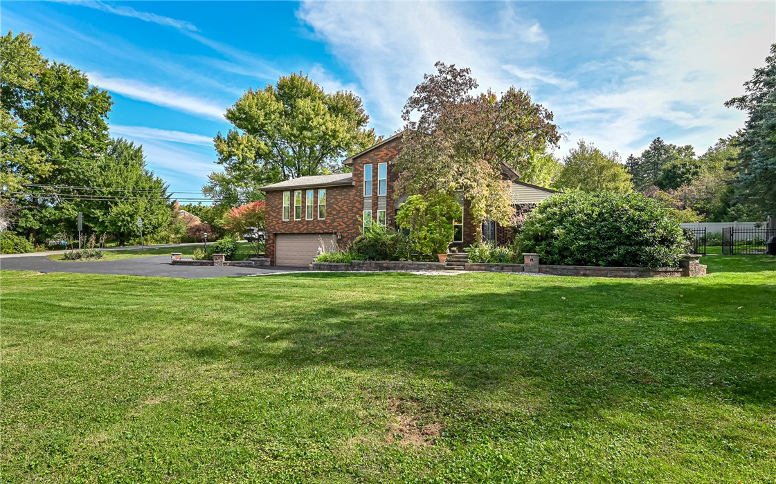 2984 Marie Dr