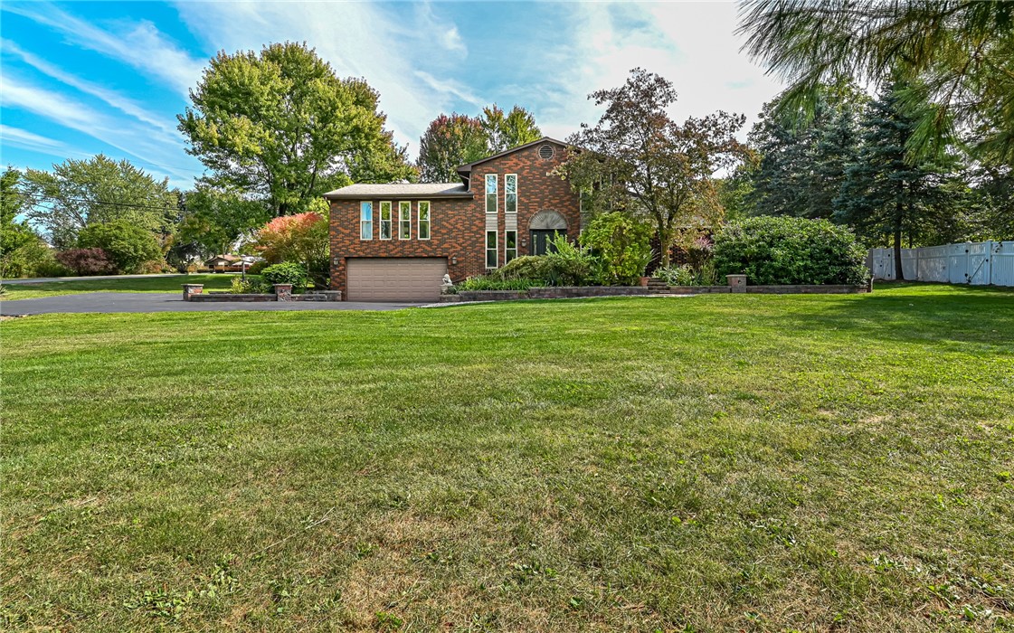2984 Marie Dr