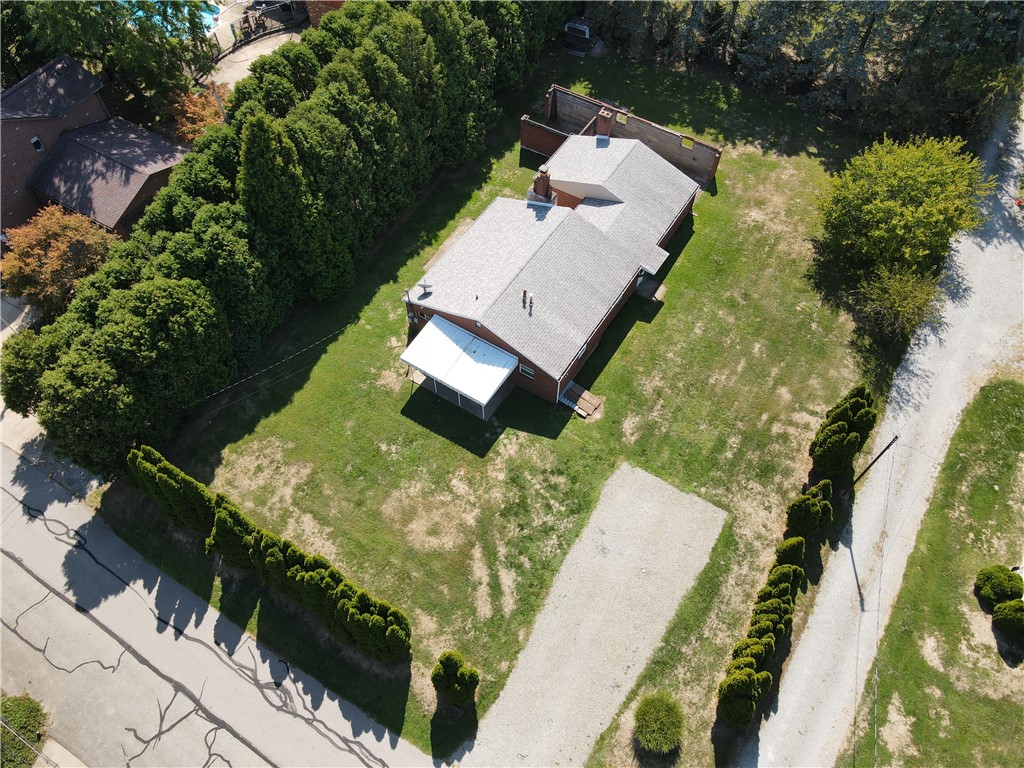 826 Beechland St