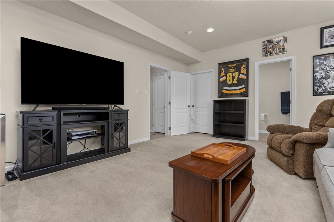 231 Eagle Dr