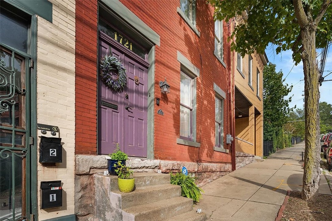 1721 Buena Vista St