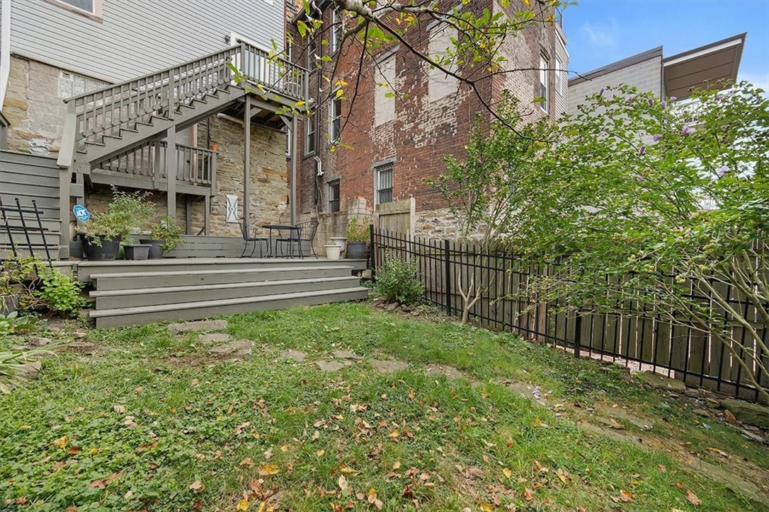 1721 Buena Vista St
