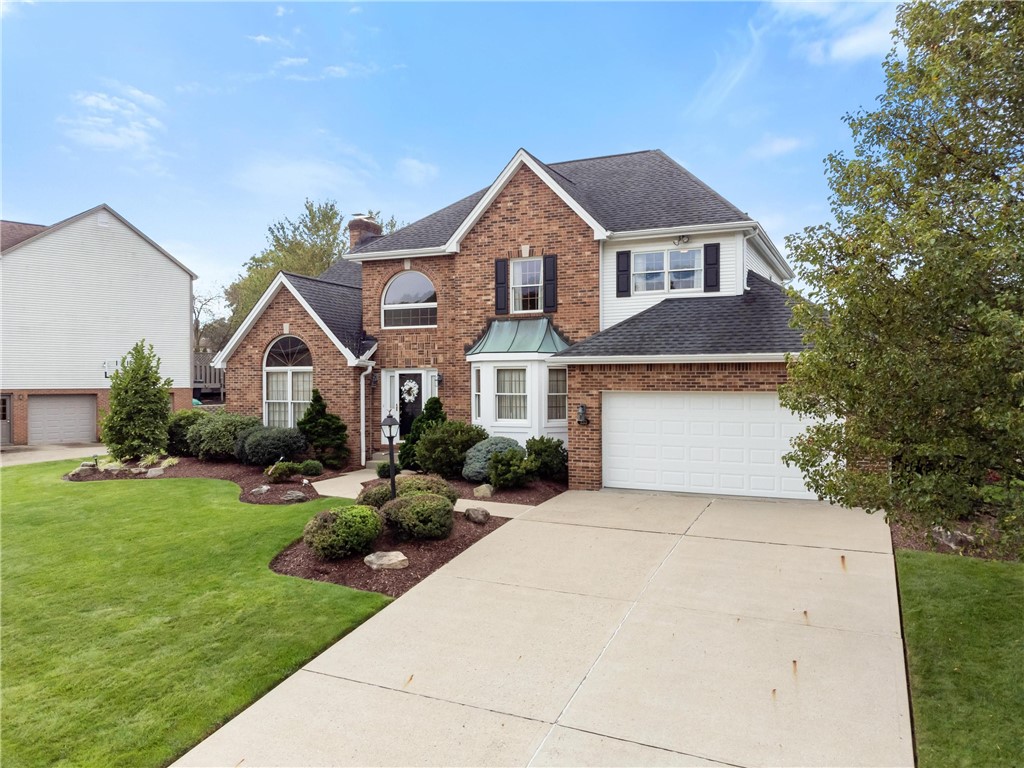233 Meadowbrook Dr