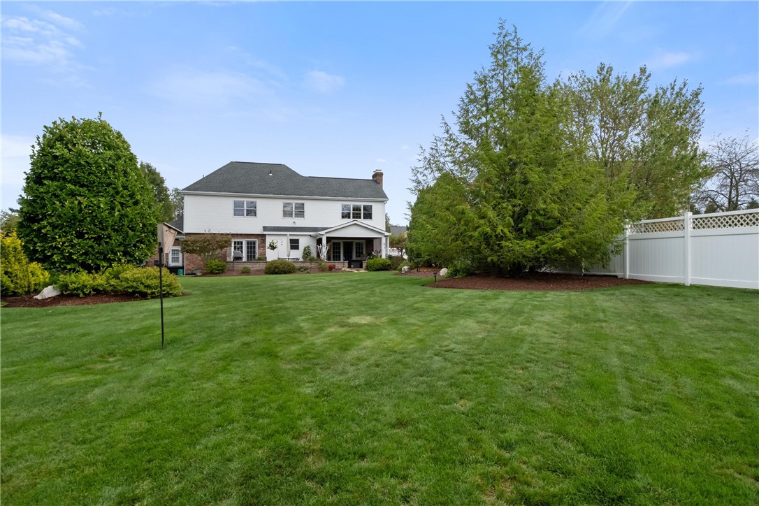 233 Meadowbrook Dr