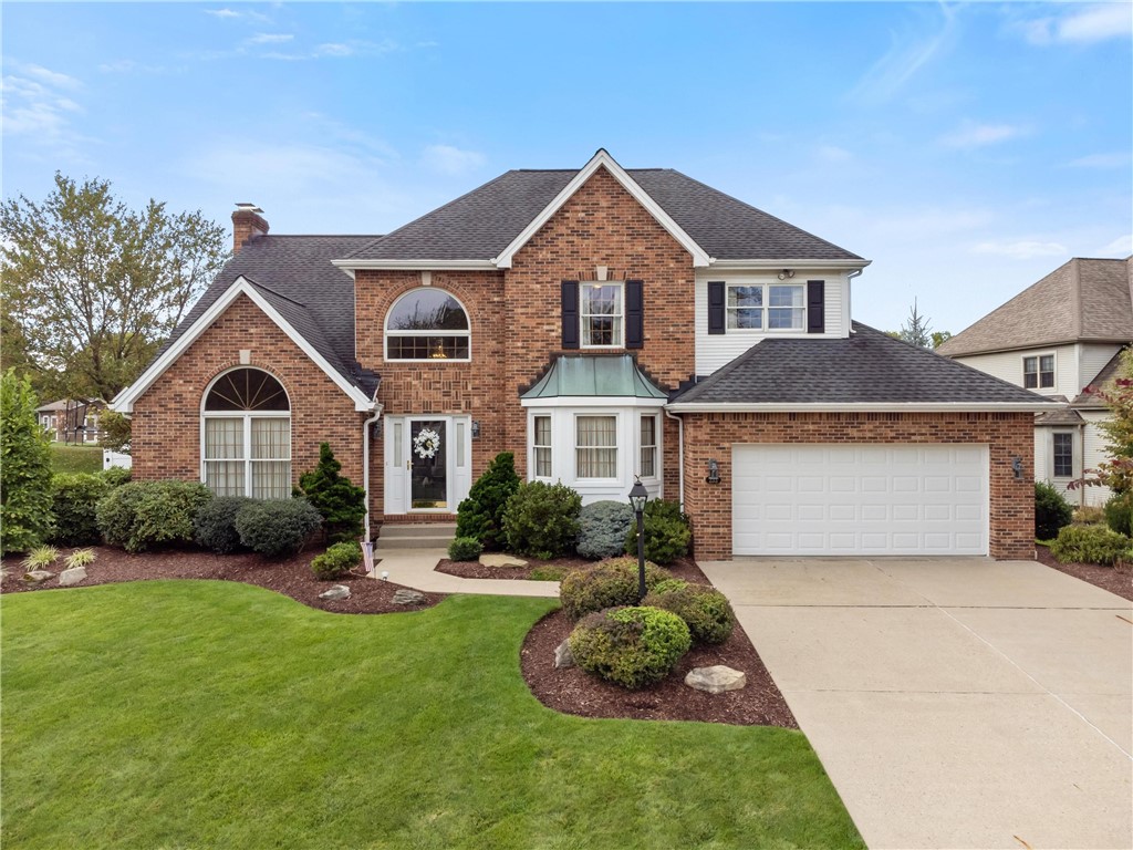 233 Meadowbrook Dr
