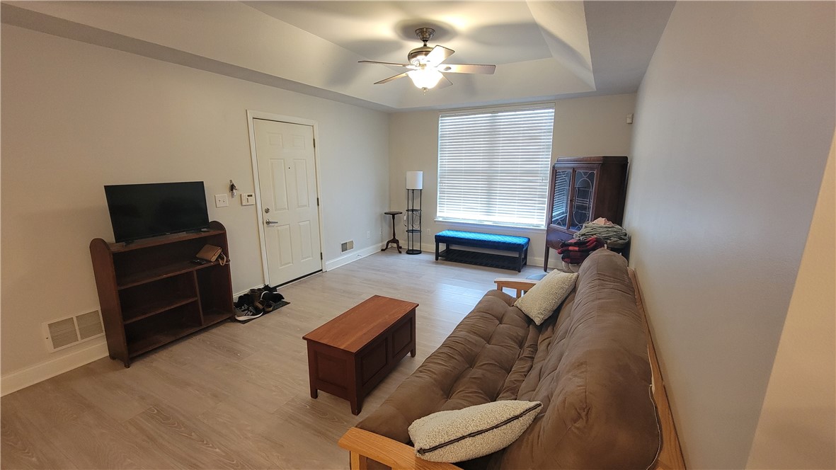 219 Adams Pointe Blvd 11