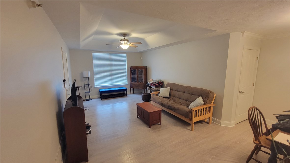 219 Adams Pointe Blvd 11