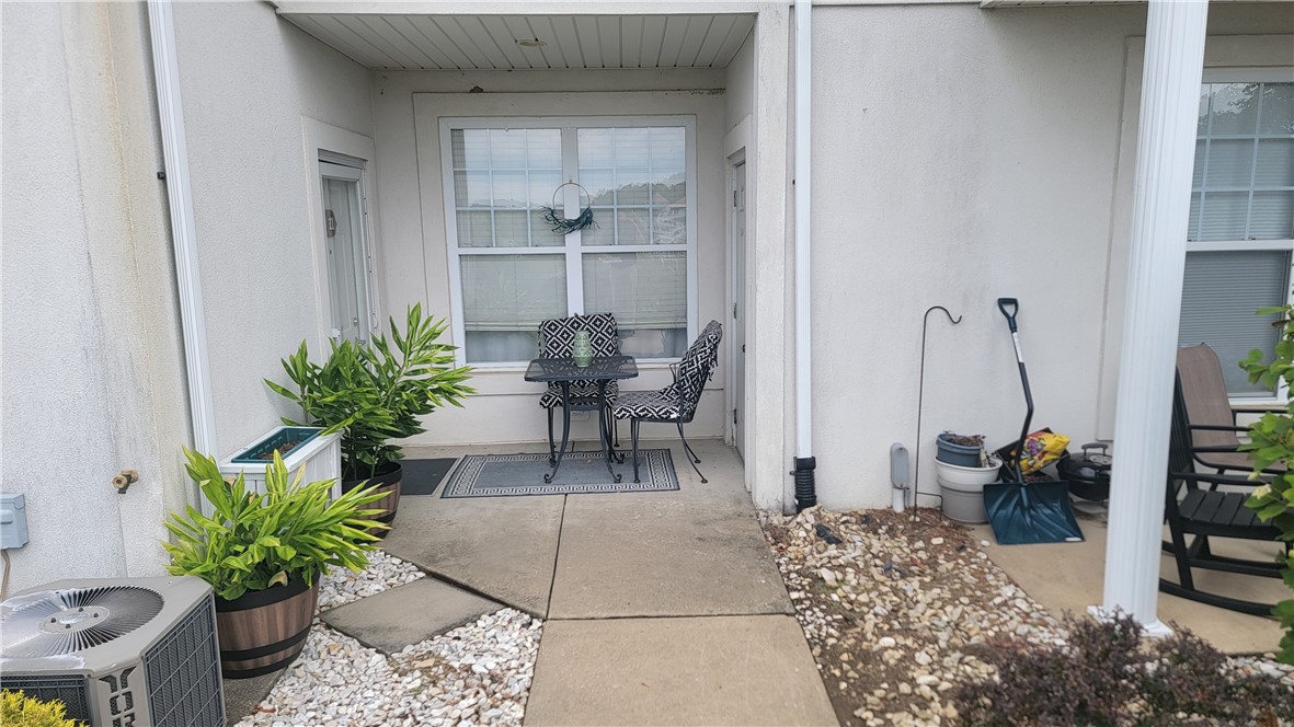 219 Adams Pointe Blvd 11