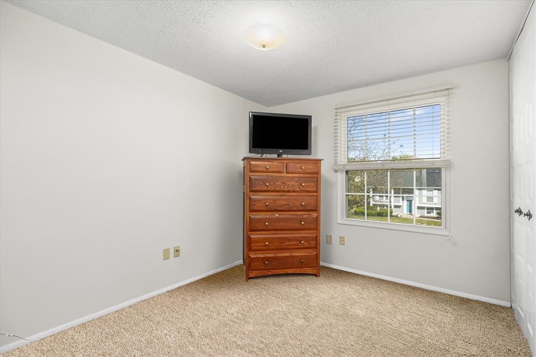 121 Clearbrook Dr