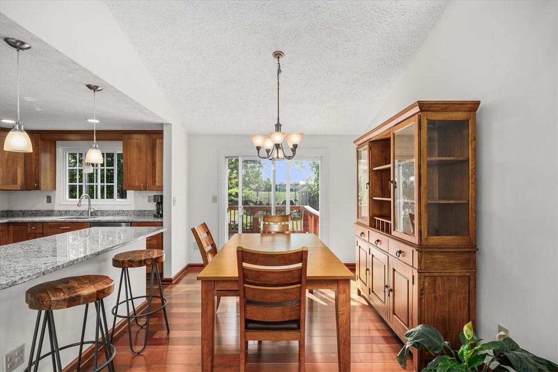 121 Clearbrook Dr