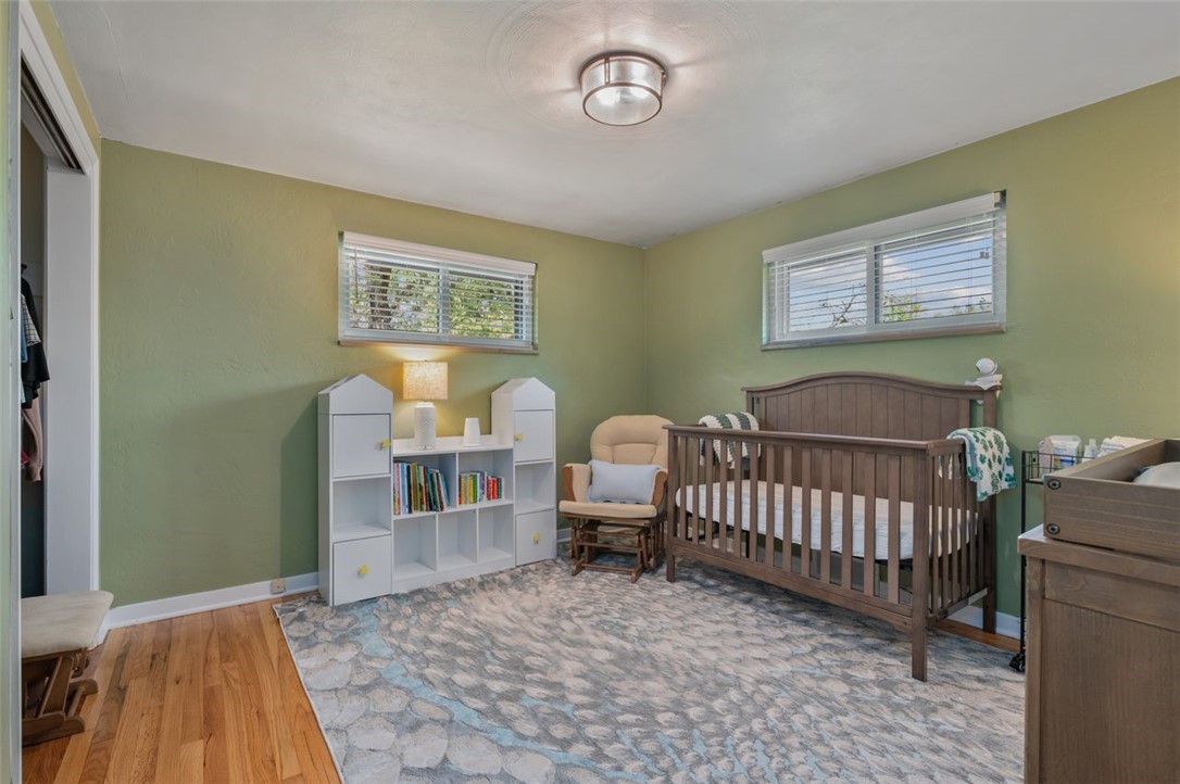 1110 Greenlawn Dr