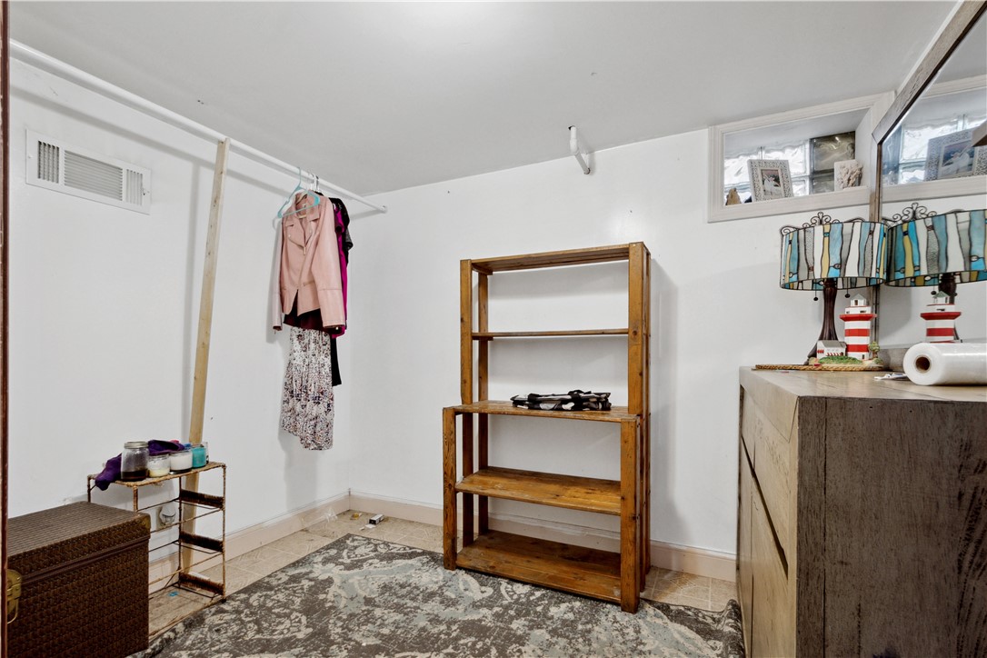 265 Johnston Rd