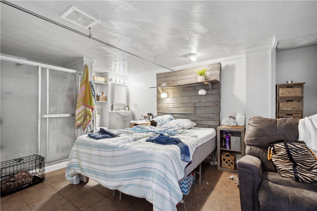 265 Johnston Rd