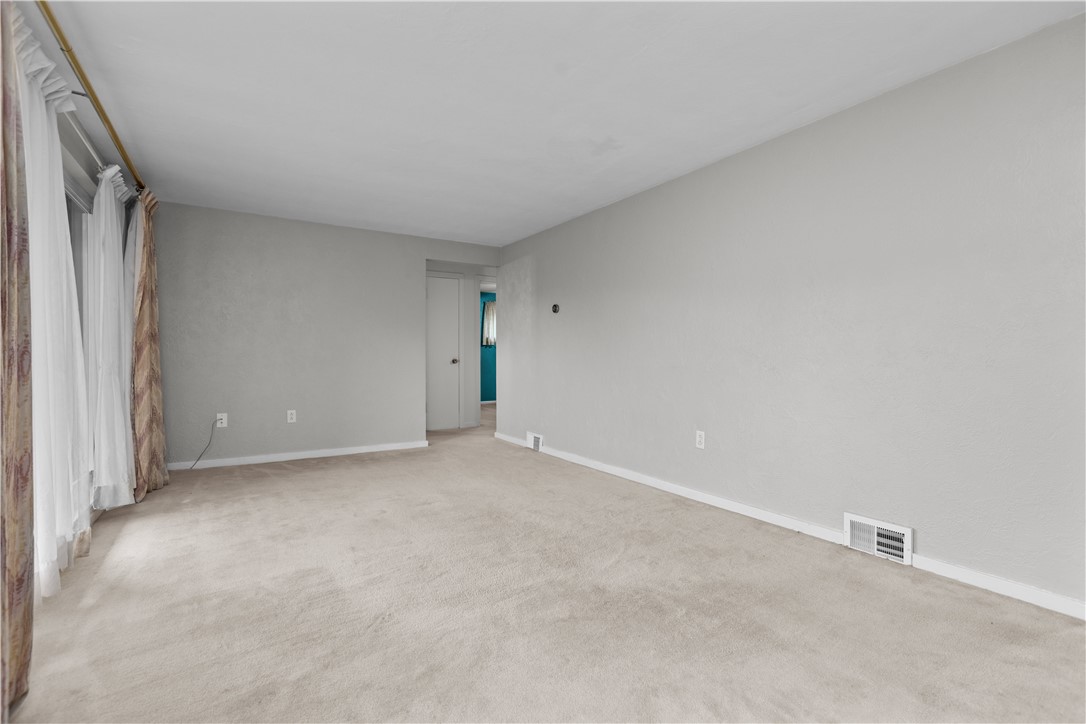 1989 Gregory Drive