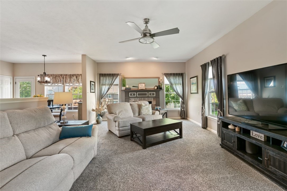 321 Village Dr