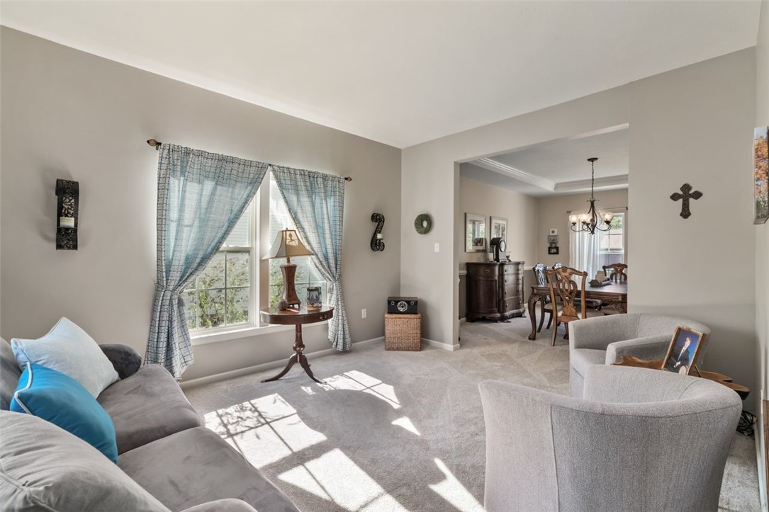 321 Village Dr