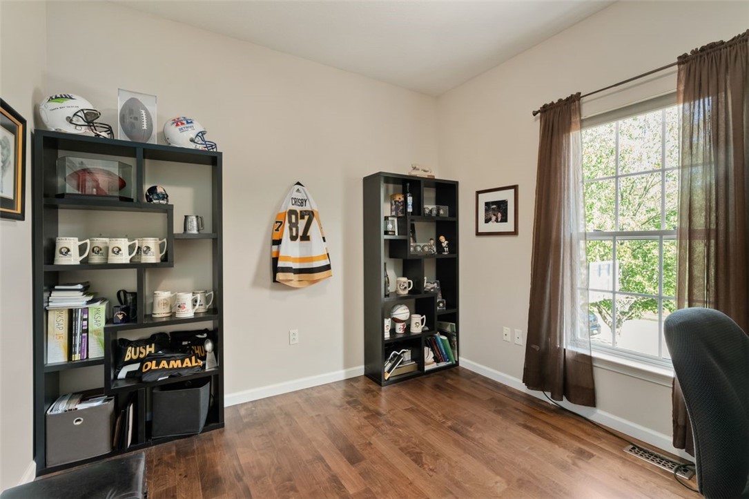 321 Village Dr