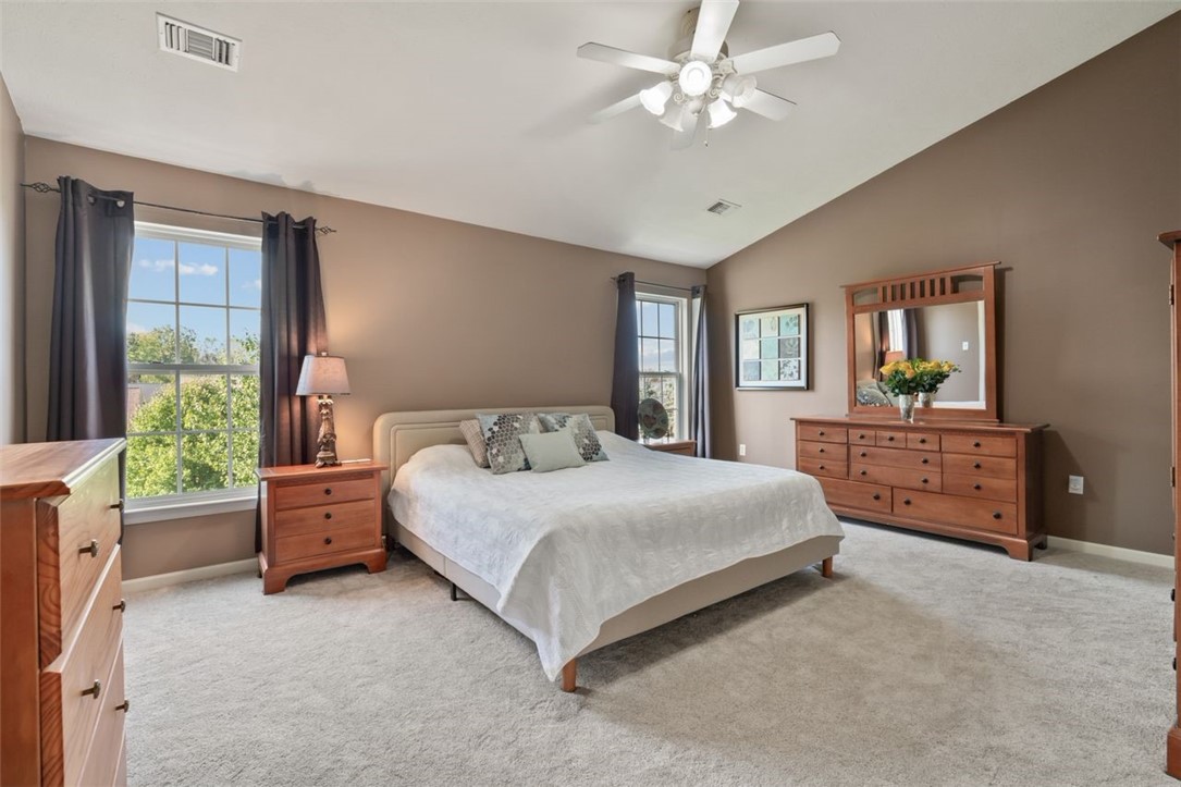 321 Village Dr