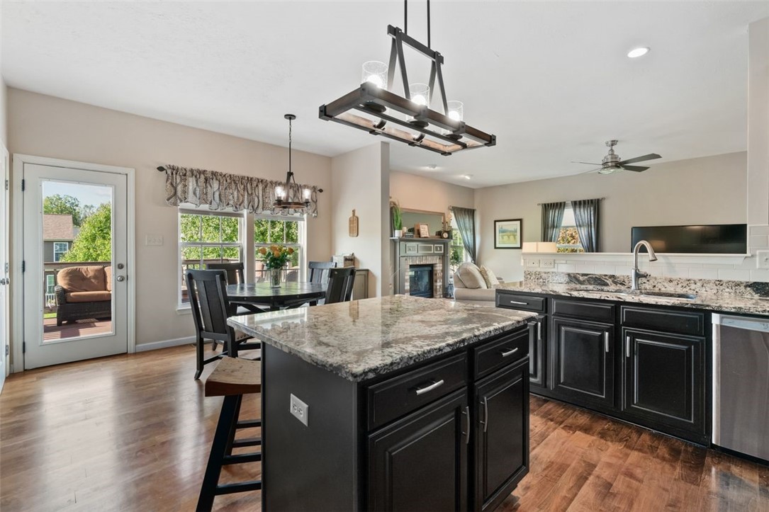 321 Village Dr