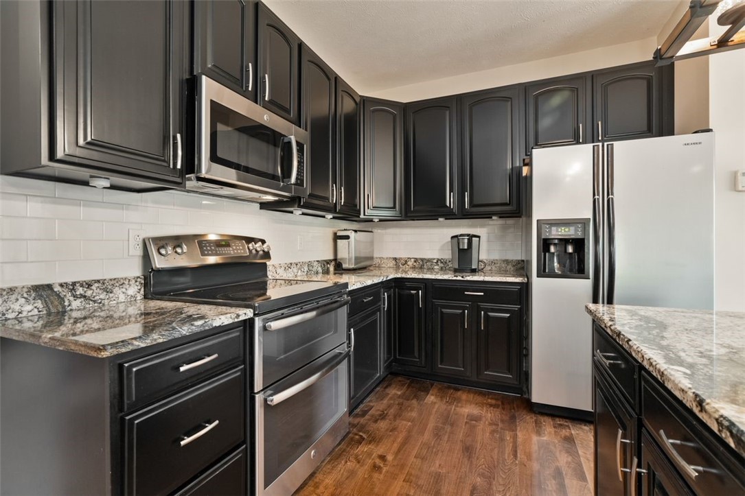 321 Village Dr