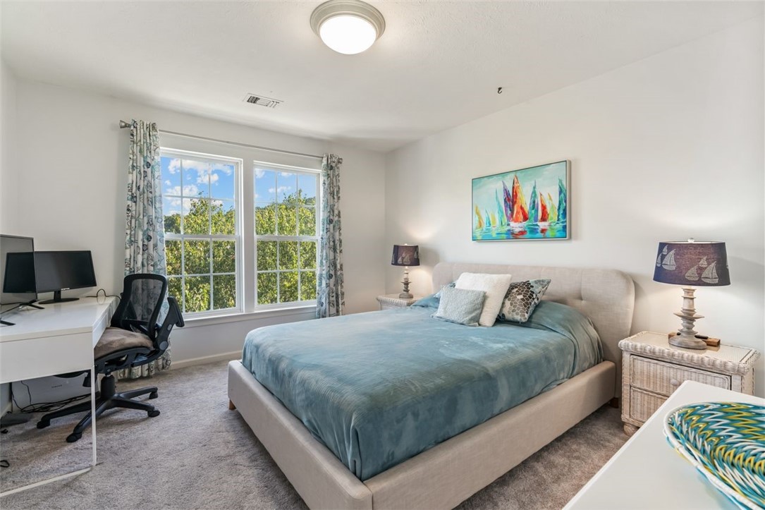 321 Village Dr