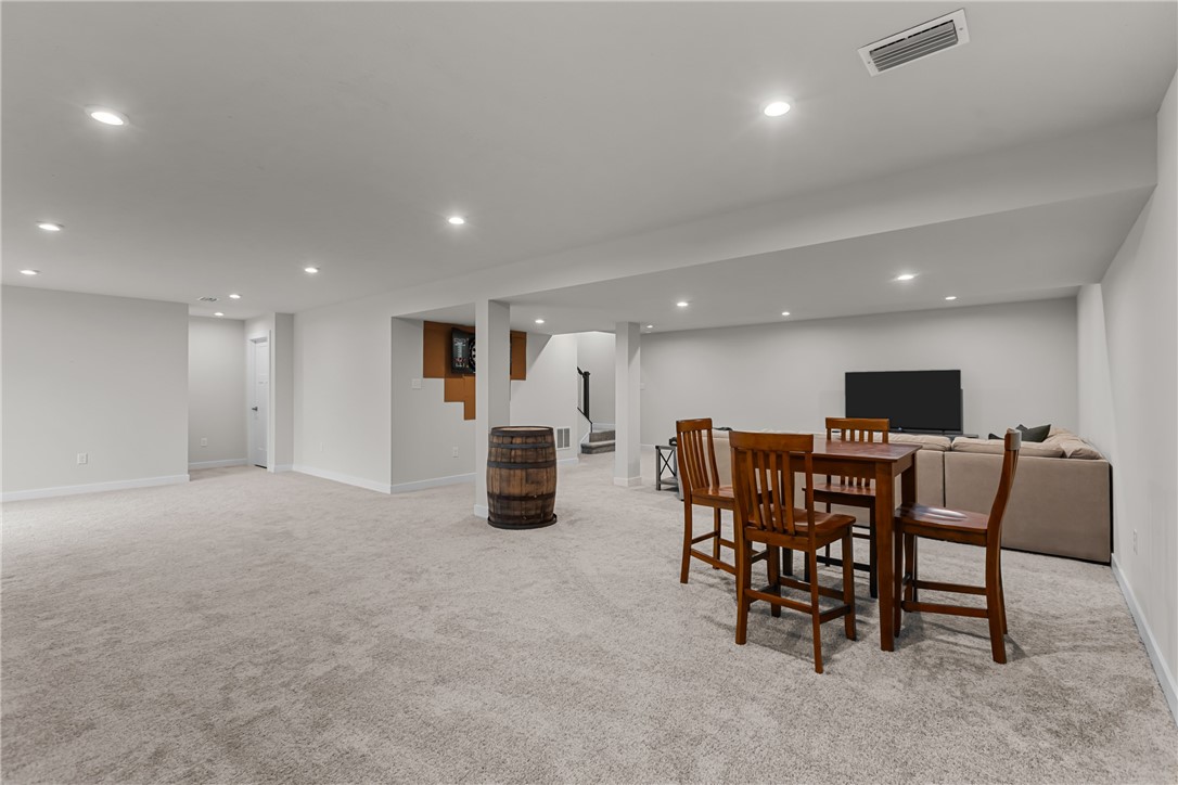 136 Woodsman Ridge Dr