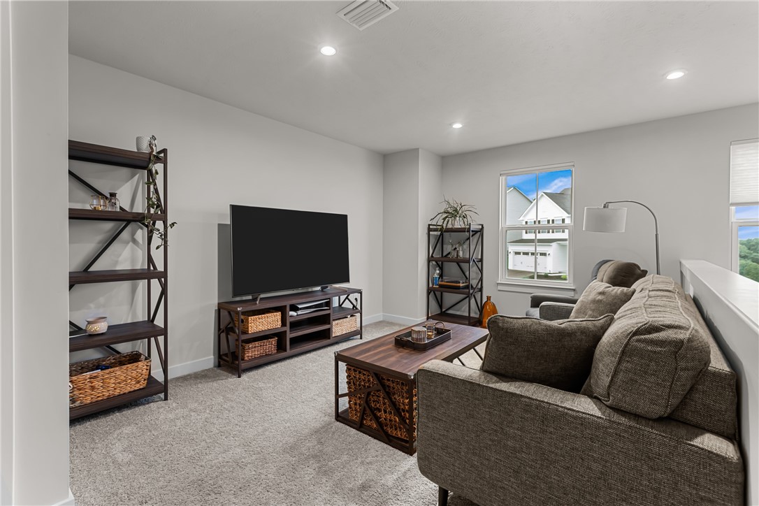 136 Woodsman Ridge Dr