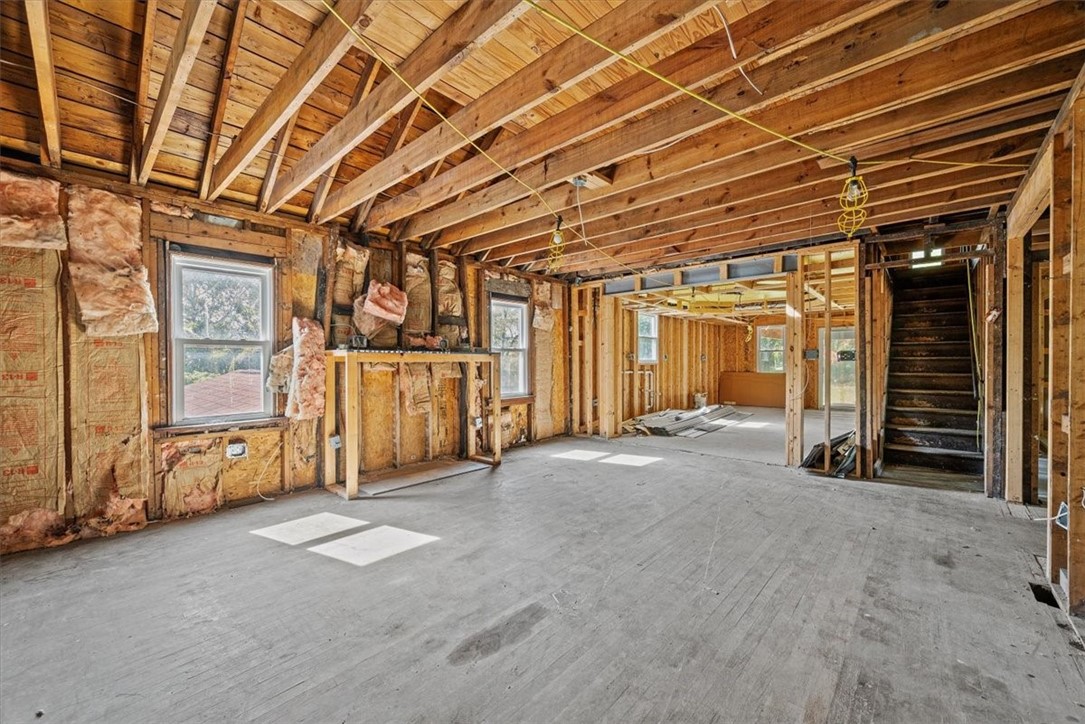 1211 Anderson Rd
