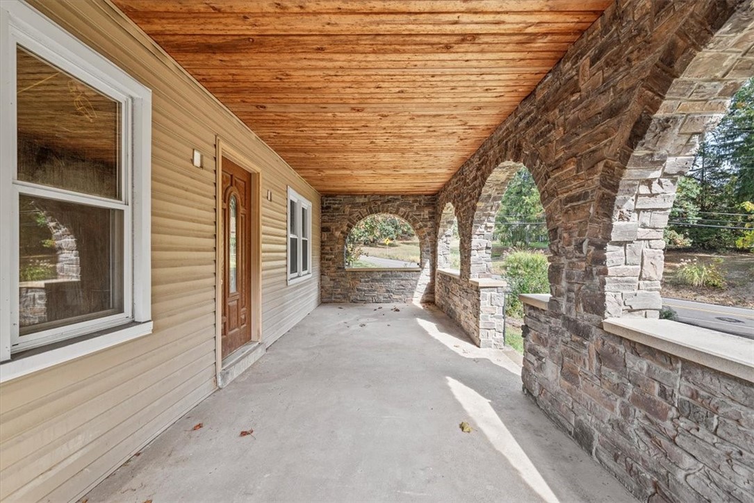 1211 Anderson Rd