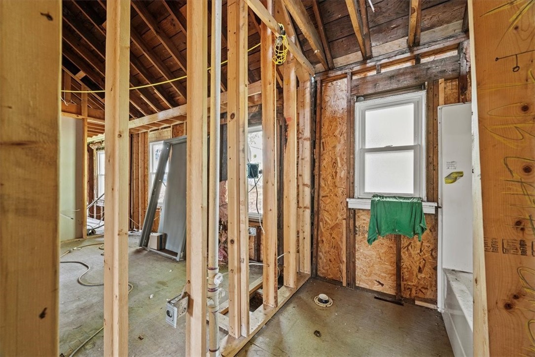 1211 Anderson Rd
