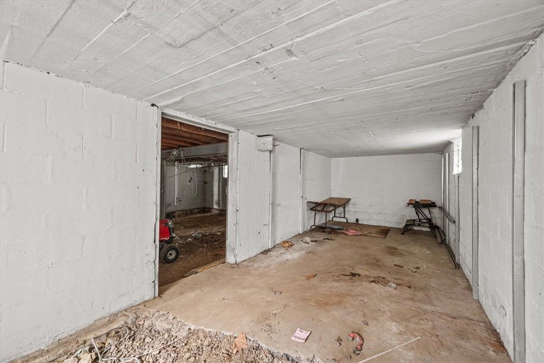 1211 Anderson Rd