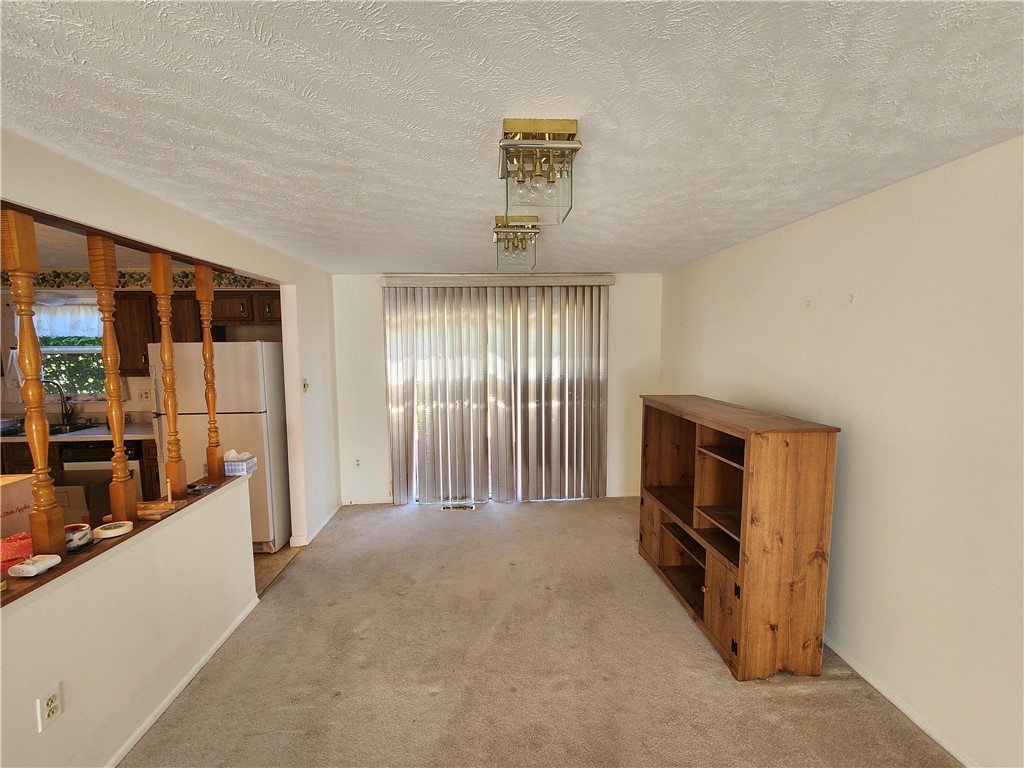 111 Cresent Dr