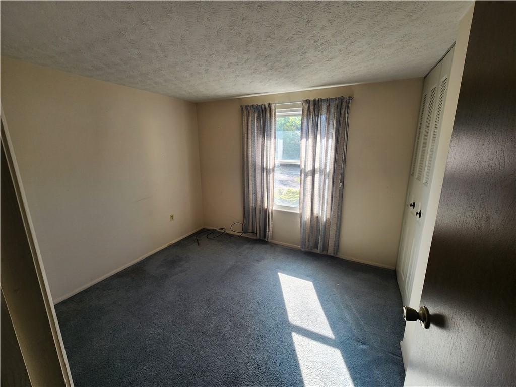111 Cresent Dr