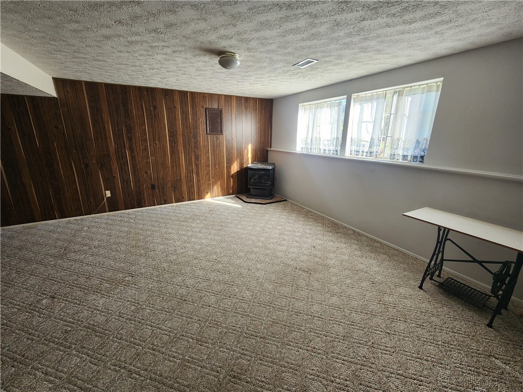 111 Cresent Dr