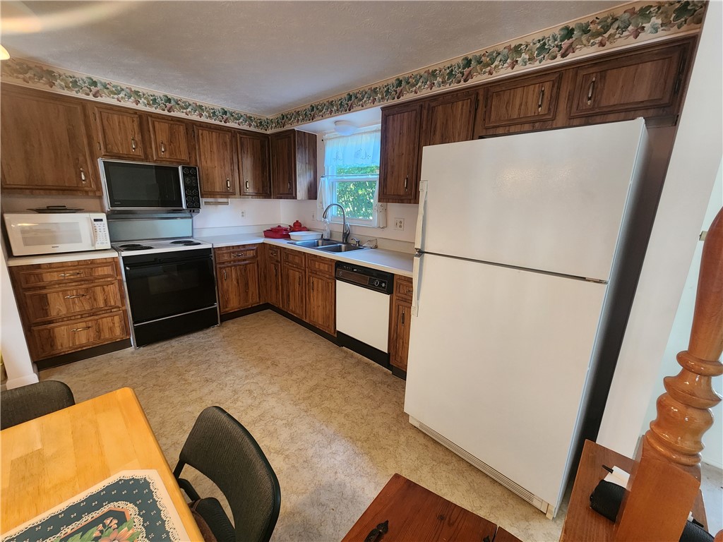 111 Cresent Dr