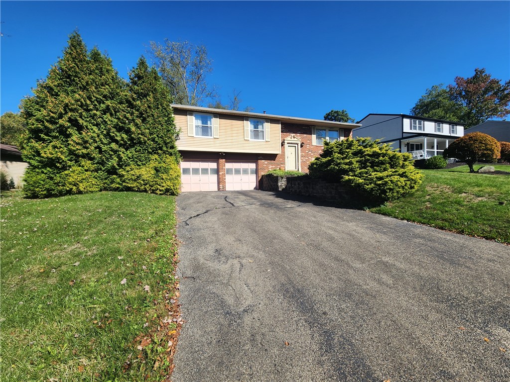 111 Cresent Dr