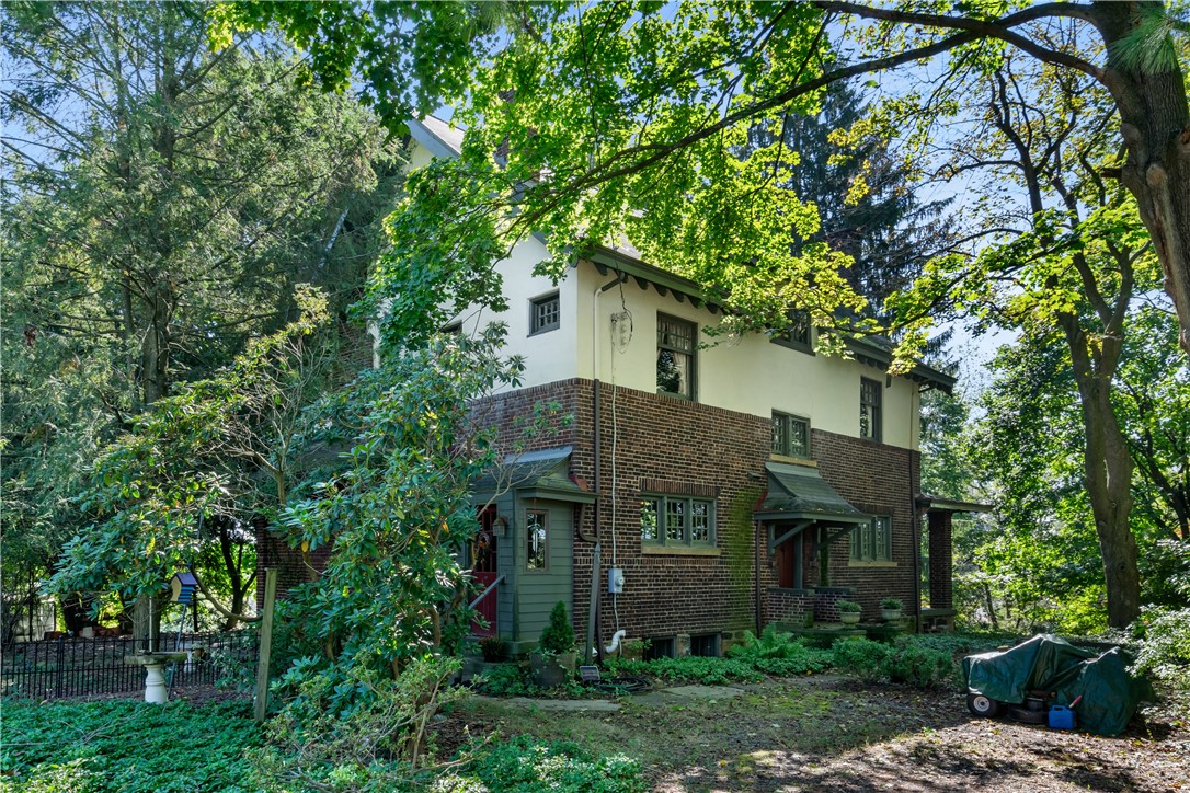 9345 HIGHLAND ROAD