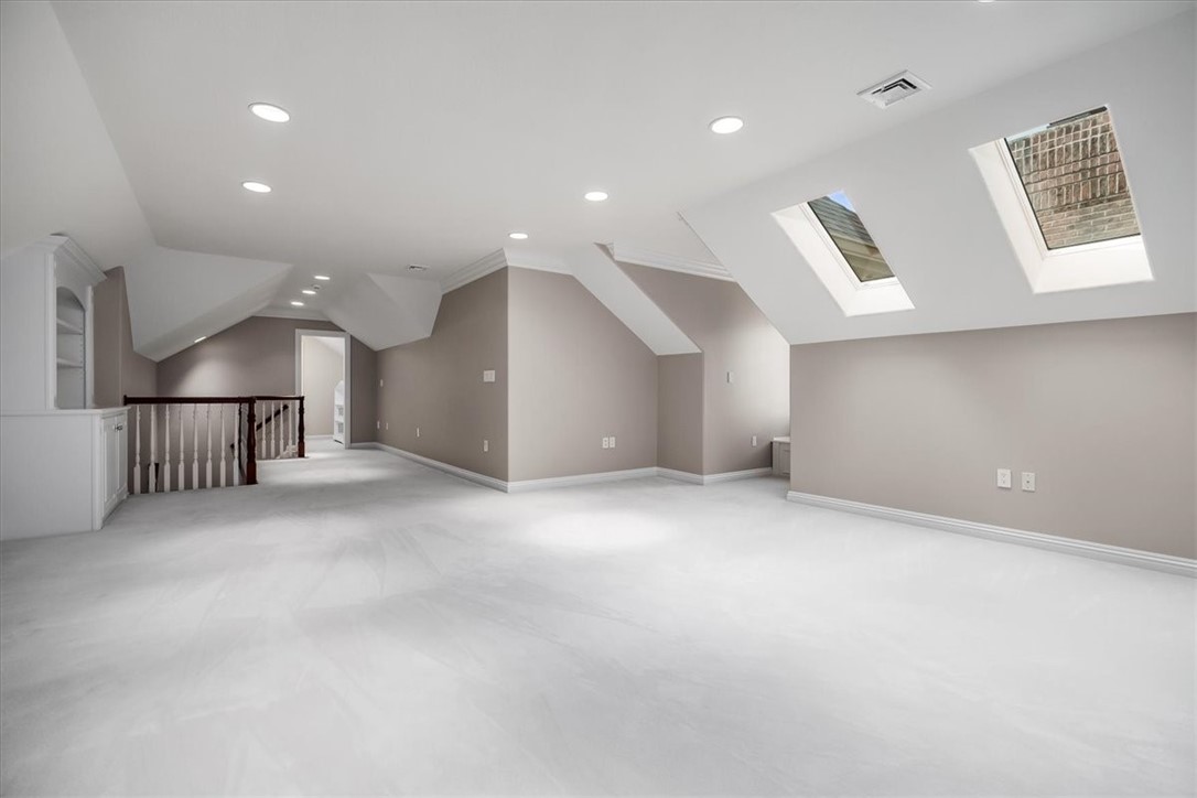 211 Whetherburn Dr
