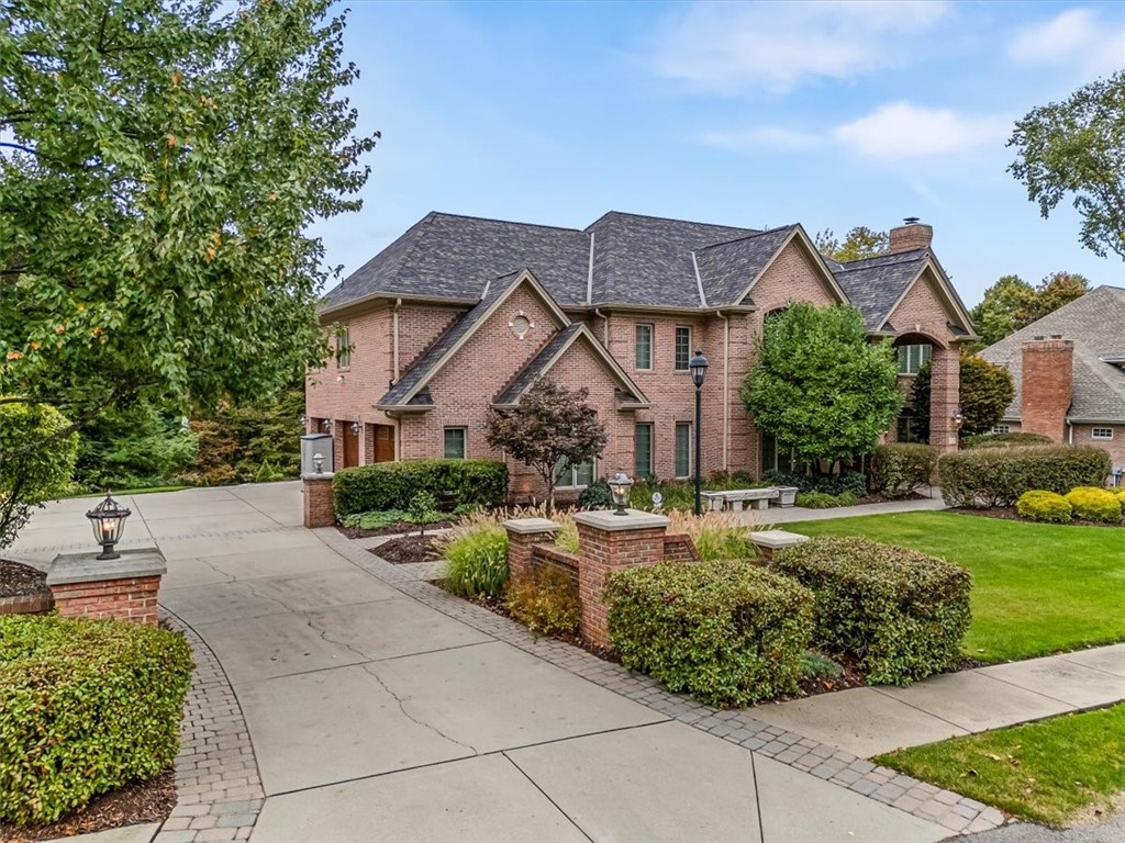 211 Whetherburn Dr