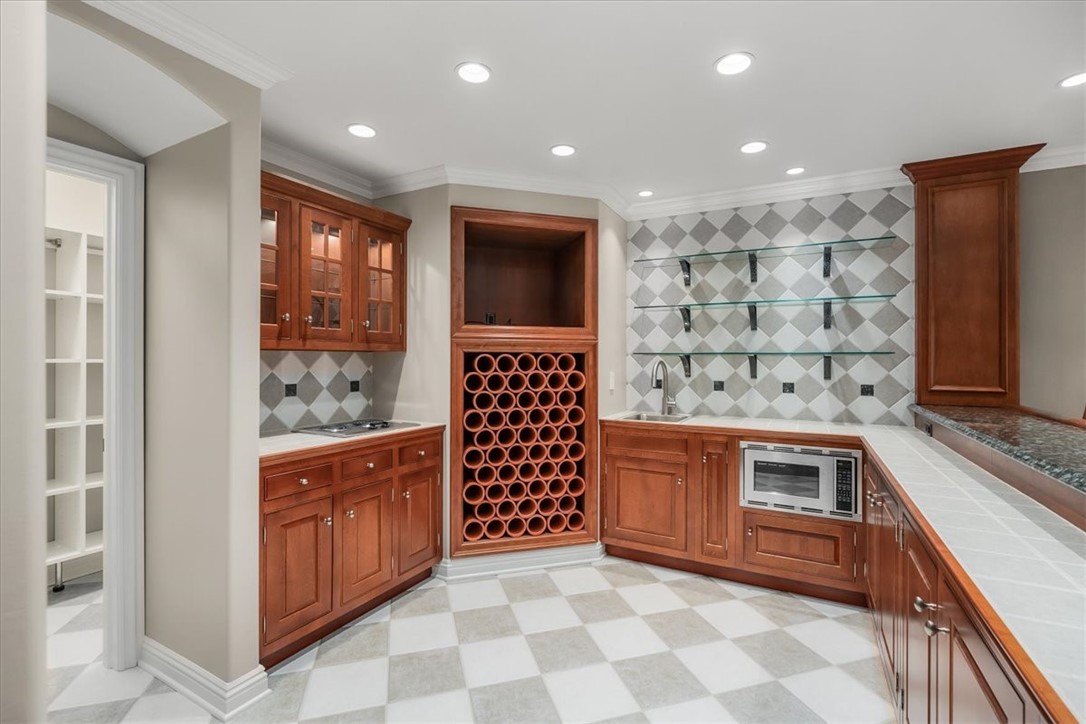 211 Whetherburn Dr