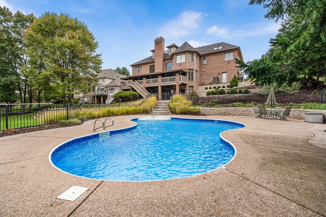 211 Whetherburn Dr