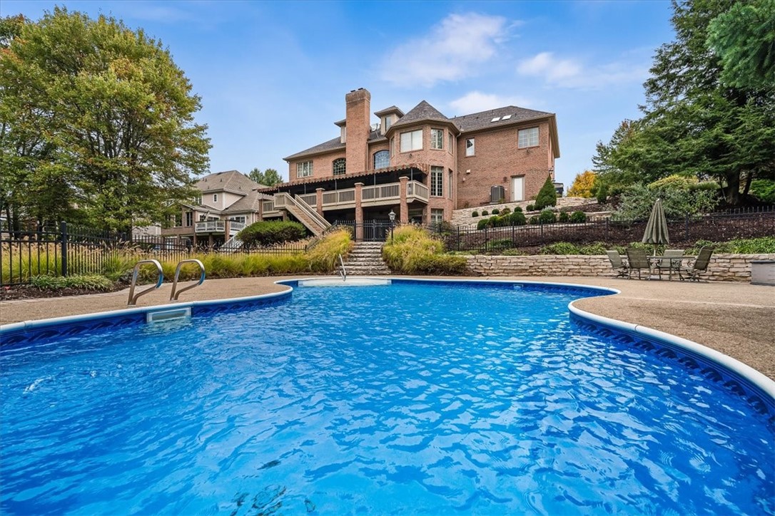 211 Whetherburn Dr
