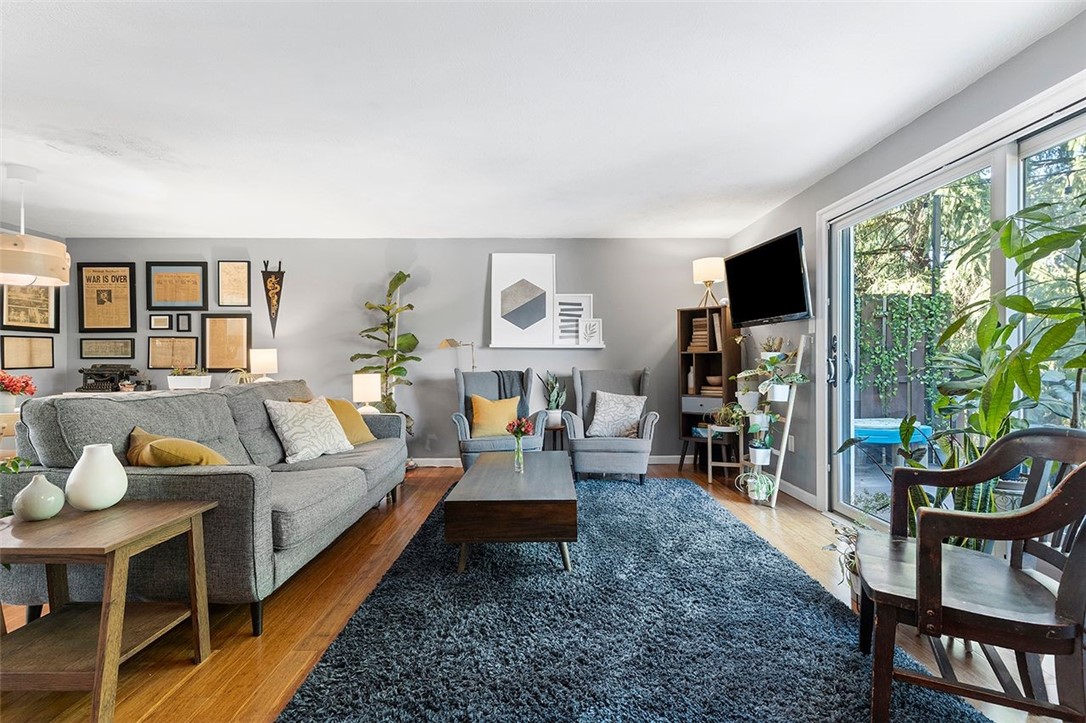 509 Newton Sq